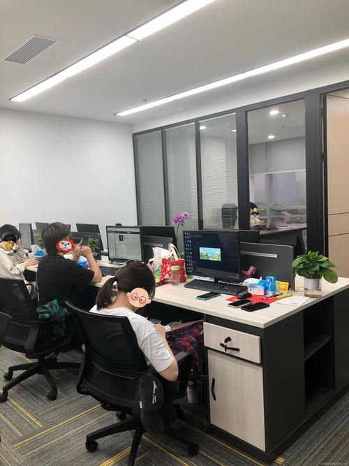 是一家信息咨询服务;教育咨询服务;自费出国留学中介服务;商务代理
